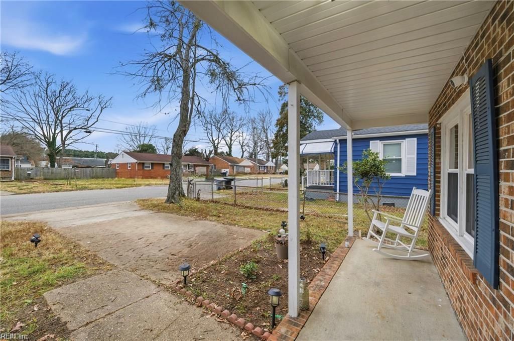 Photo of 812 Ridgeway Avenue, Hampton, VA 23661 (MLS # 10615223)