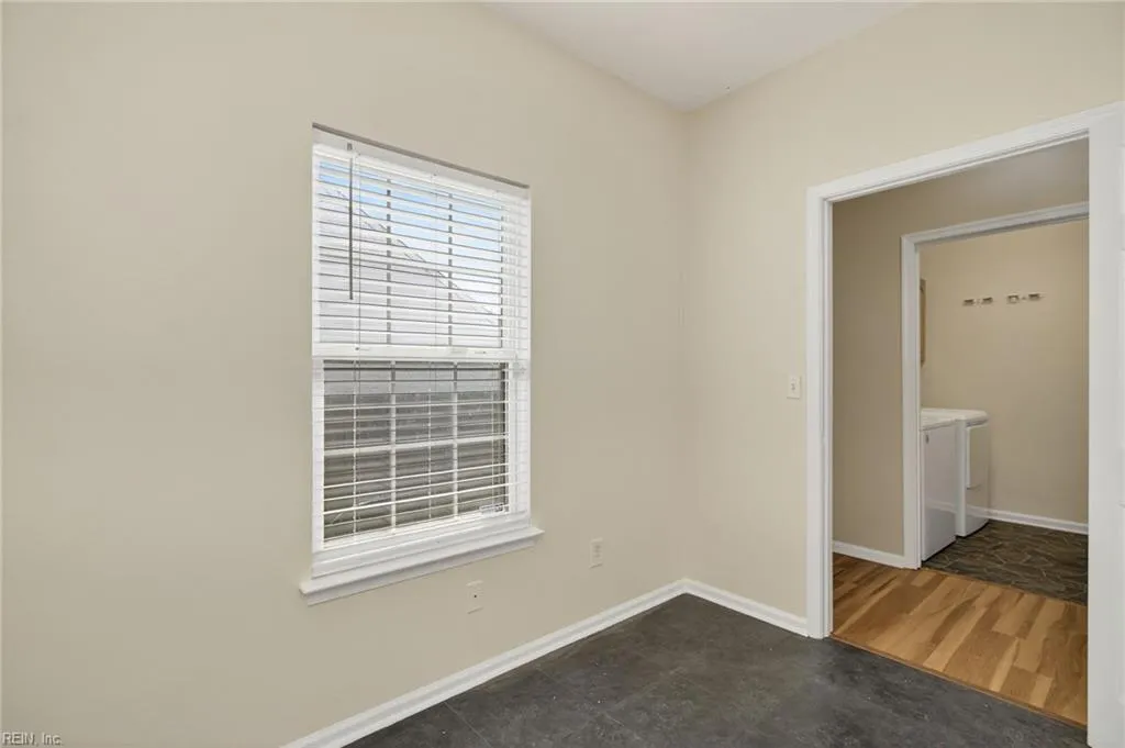 Suffolk, Virginia 23434, United States, 3 Bedrooms Bedrooms, ,3 BathroomsBathrooms,Residential,Active,219305