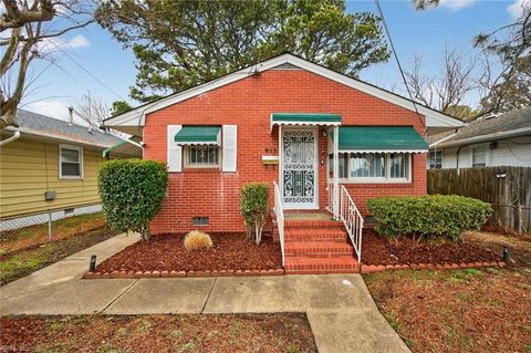 Photo of 915 36th Street, Newport News, VA 23607 (MLS # 10620764)