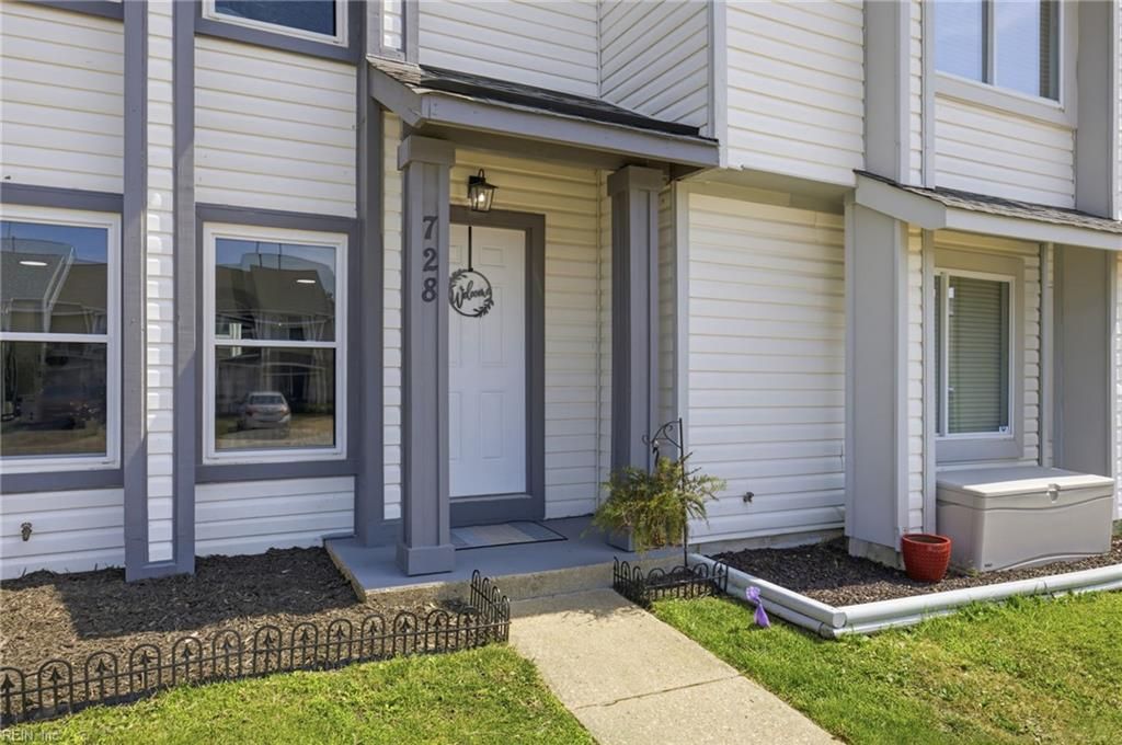 Photo of 728 Quesnel Drive, Virginia Beach, VA 23454 (MLS # 10640310)