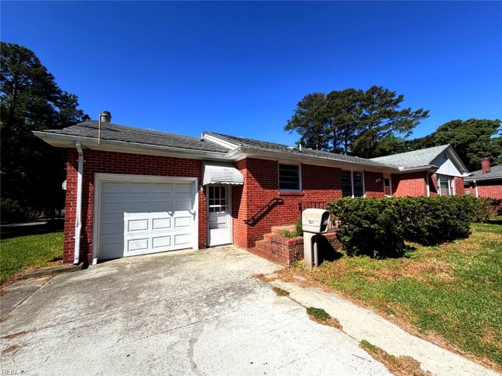 Photo of 4425 Winchester Drive, Portsmouth, VA 23707 (MLS # 10630663)