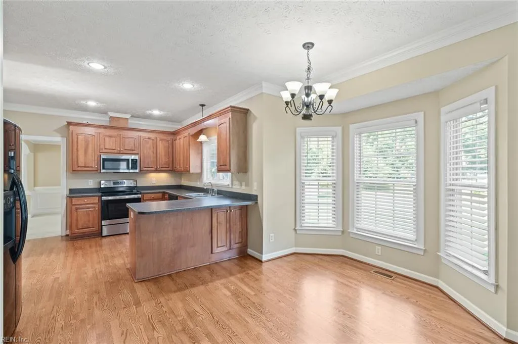 Poquoson, Virginia 23662, United States, 5 Bedrooms Bedrooms, ,3 BathroomsBathrooms,Residential,Active,220649