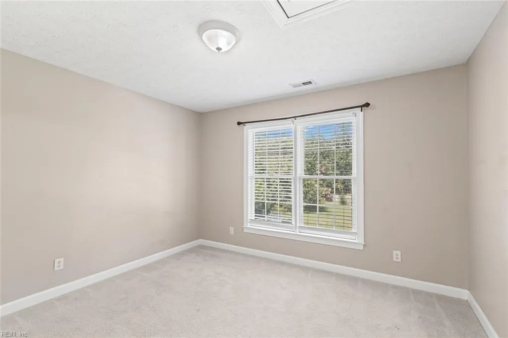 Poquoson, Virginia 23662, United States, 5 Bedrooms Bedrooms, ,3 BathroomsBathrooms,Residential,Active,220649