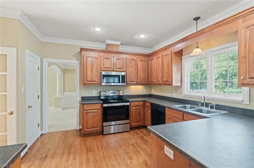 Poquoson, Virginia 23662, United States, 5 Bedrooms Bedrooms, ,3 BathroomsBathrooms,Residential,Active,220649