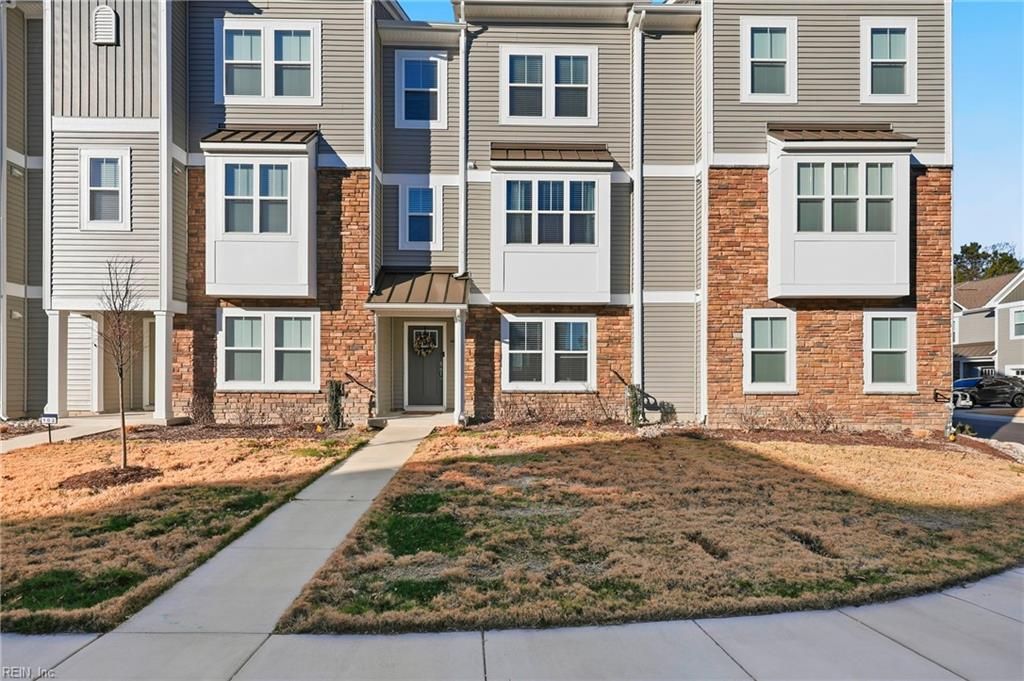 Photo of 2022 Laycock Lane #101, Suffolk, VA 23435 (MLS # 10627083)