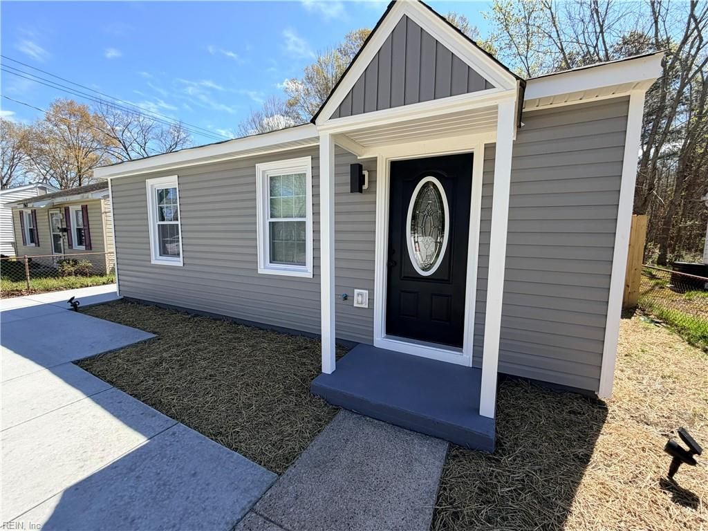 Photo of 1938 Long Green Lane, Hampton, VA 23663 (MLS # 10627029)