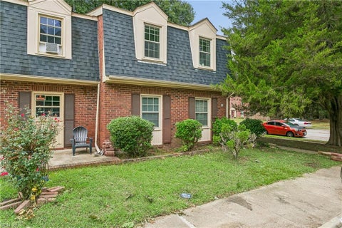 Photo of 391 Circuit Lane #F, Newport News, VA 23608 (MLS # 10654976)