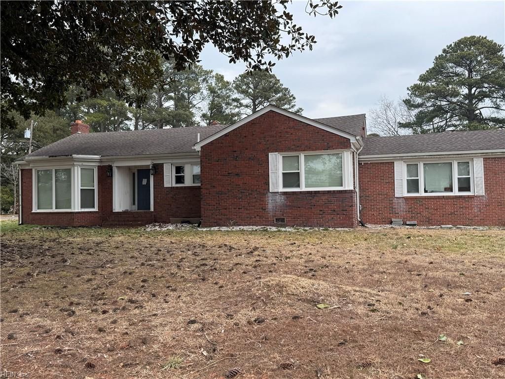 Photo of 339 Saunders Drive, Portsmouth, VA 23701 (MLS # 10619668)