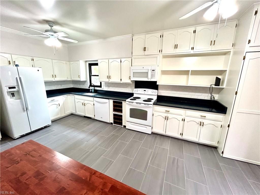 Photo of 507 Westover Avenue, Norfolk, VA 23507 (MLS # 10632731)