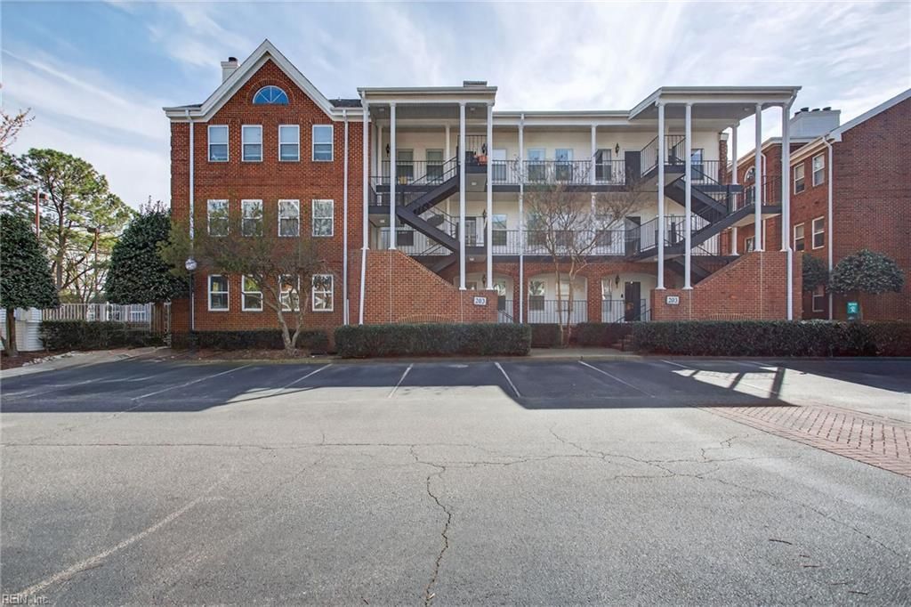 Photo of 203 Westover Avenue #101, Norfolk, VA 23507 (MLS # 10629214)