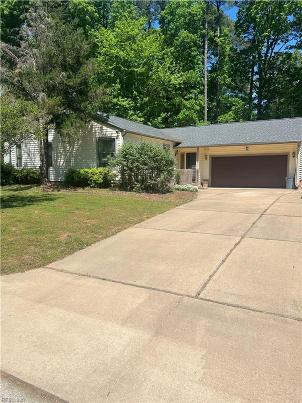 Photo of 7 Friedman Place, Newport News, VA 23608 (MLS # 10638725)
