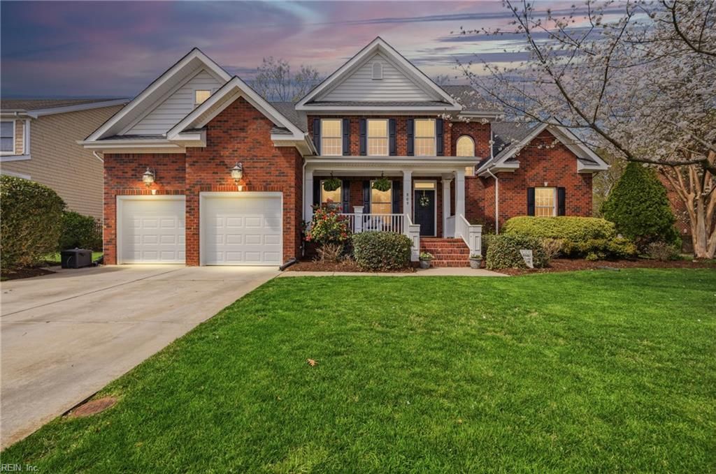 Photo of 809 Falls Creek Drive, Chesapeake, VA 23322 (MLS # 10626390)