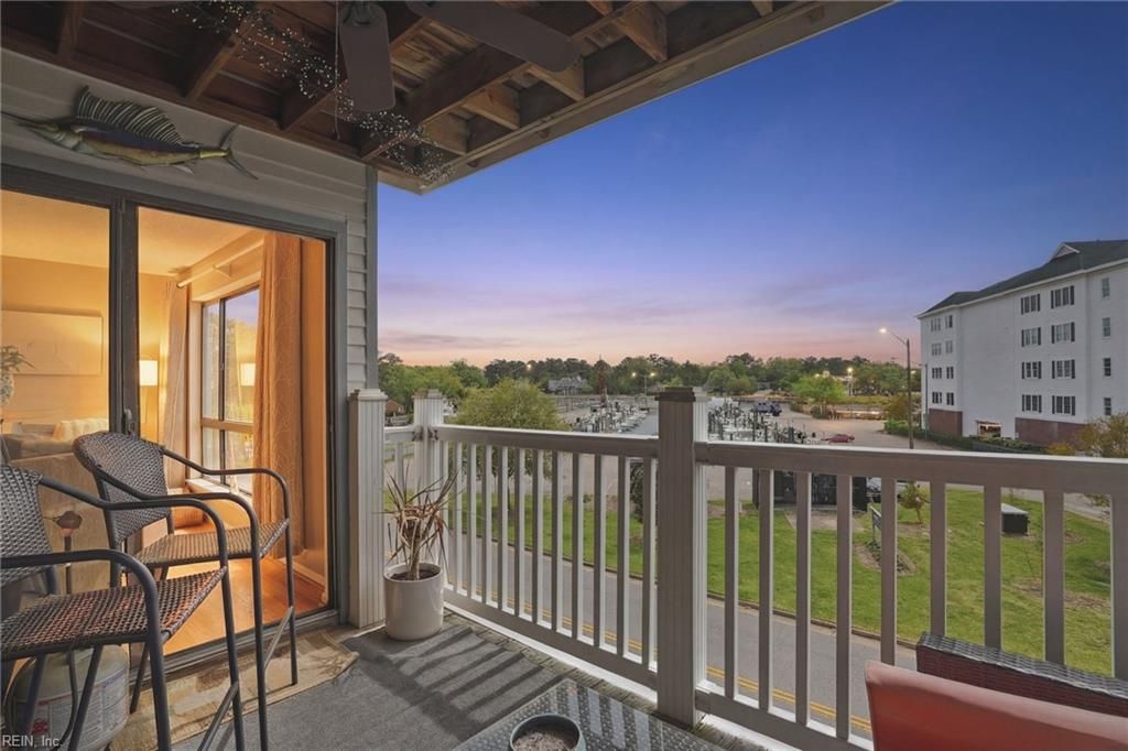 Photo of 3200 Lynnhaven Drive #208, Virginia Beach, VA 23451 (MLS # 10629944)