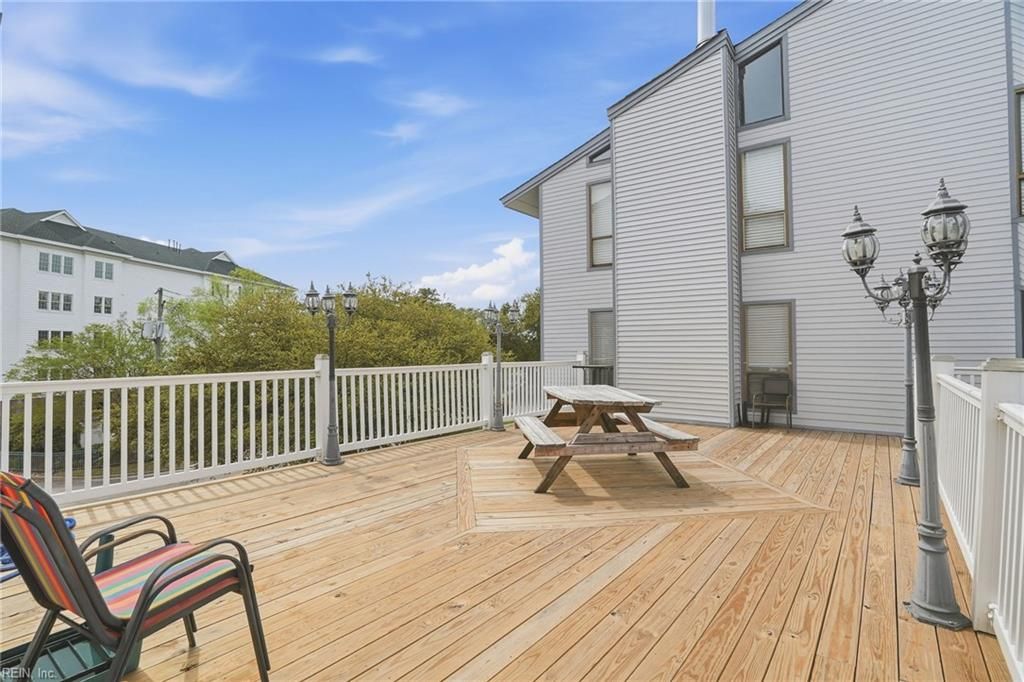 Photo of 3200 Lynnhaven Drive #208, Virginia Beach, VA 23451 (MLS # 10629944)