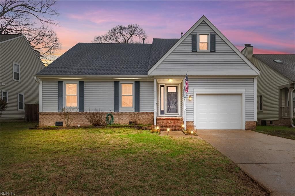 Photo of 828 Hardwood Drive, Chesapeake, VA 23320 (MLS # 10622804)