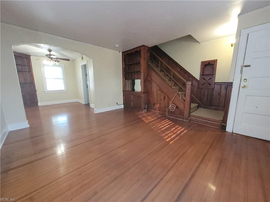 Photo of 1408 Monterey Avenue #1, Norfolk, VA 23508 (MLS # 10627577)