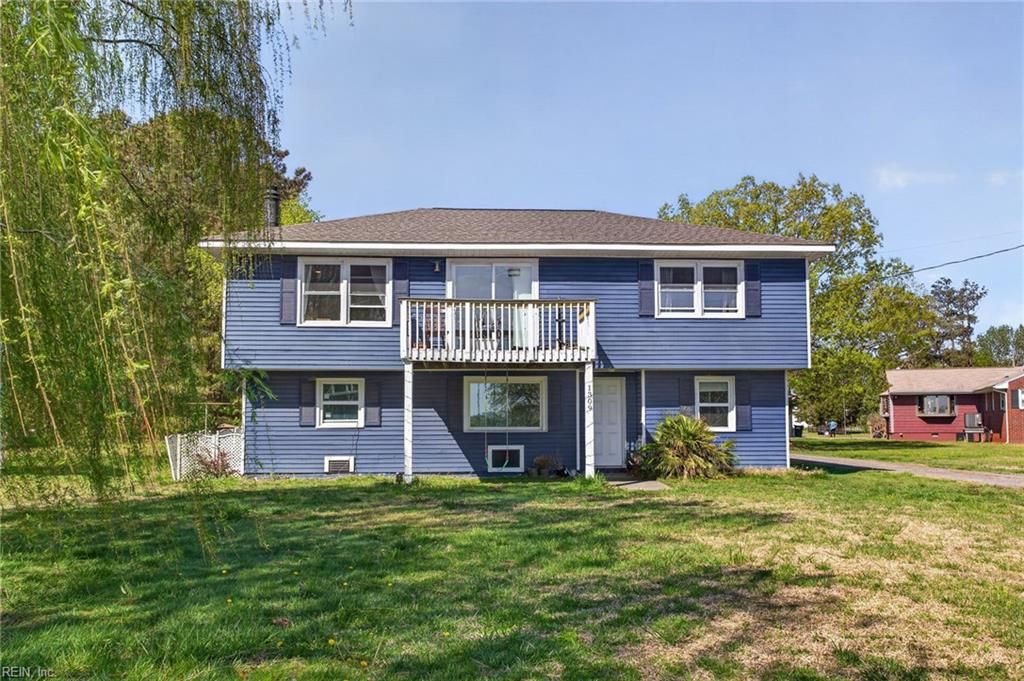 Photo of 1309 Dandy Loop Road, Yorktown, VA 23692 (MLS # 10630492)