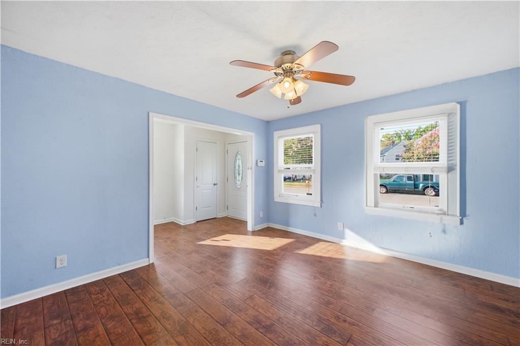 Photo of 10 Alden Avenue, Portsmouth, VA 23702 (MLS # 10655365)