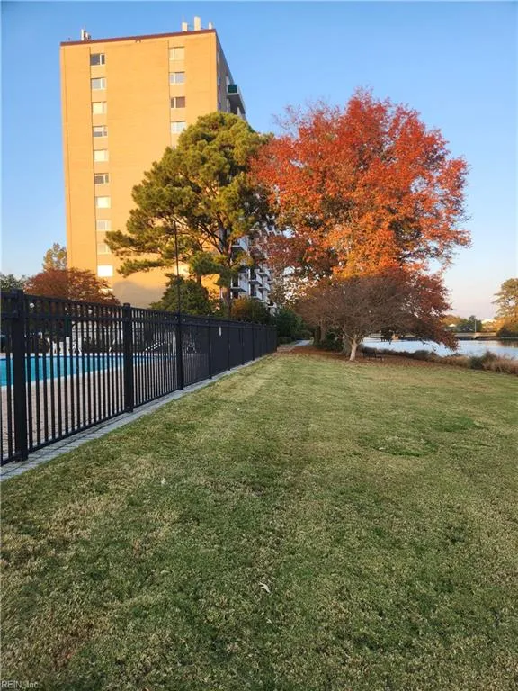 Norfolk, Virginia 23505, United States, 3 Bedrooms Bedrooms, ,2 BathroomsBathrooms,Residential,Active,242815