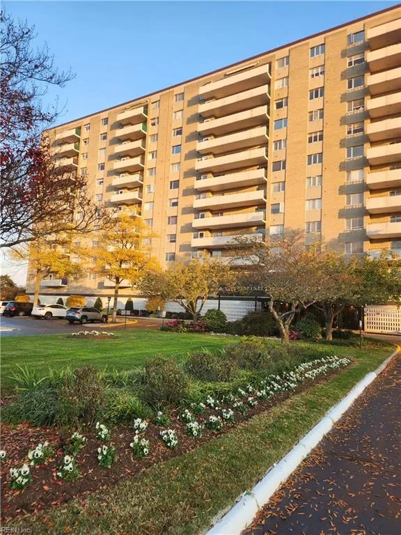 Norfolk, Virginia 23505, United States, 3 Bedrooms Bedrooms, ,2 BathroomsBathrooms,Residential,Active,242815