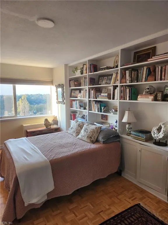 Norfolk, Virginia 23505, United States, 3 Bedrooms Bedrooms, ,2 BathroomsBathrooms,Residential,Active,242815