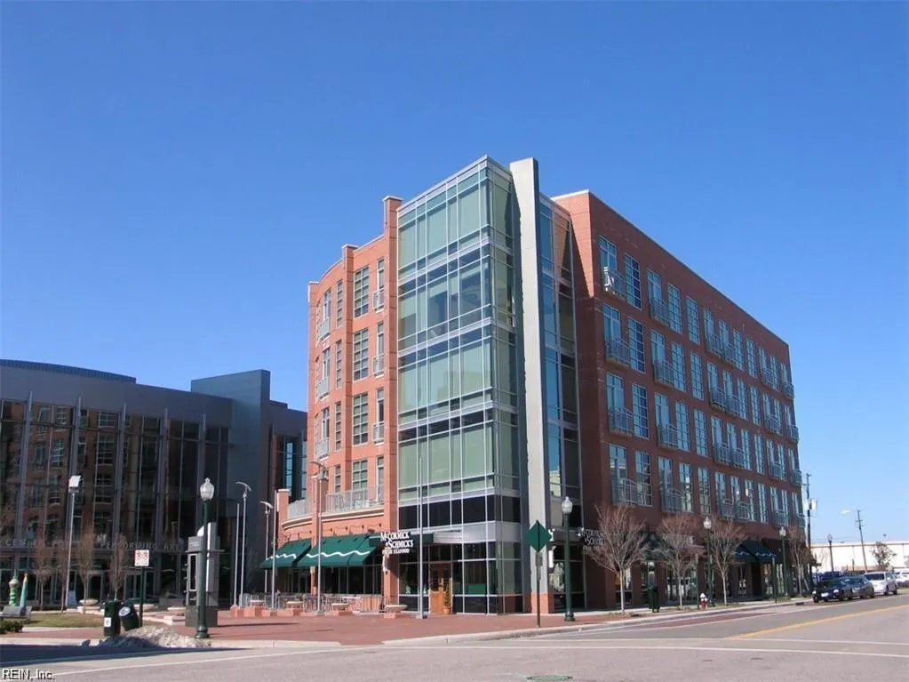 Virginia Beach, Virginia 23462, United States, 1 Bedroom Bedrooms, ,1 BathroomBathrooms,Residential,Pending,121964