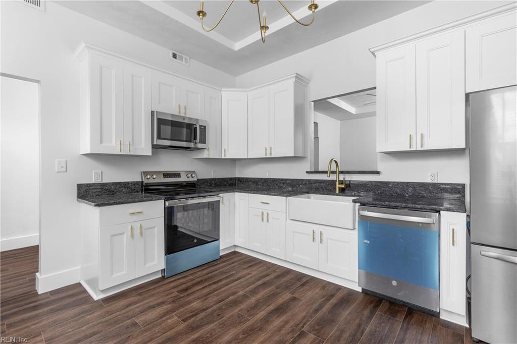 Photo of 410 W 29th Street, Norfolk, VA 23508 (MLS # 10638228)