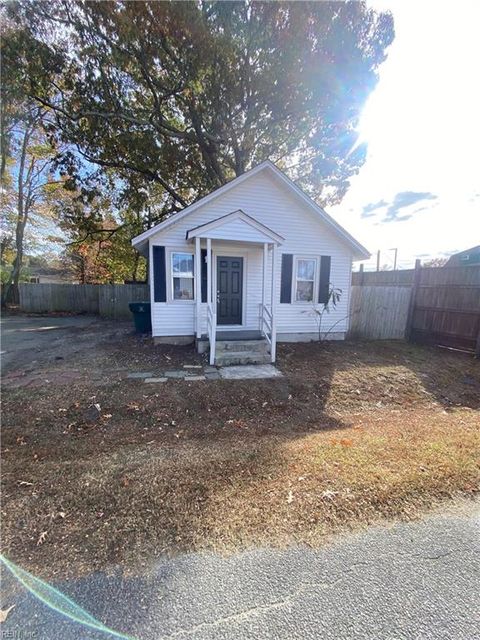 Photo of 12476 Warwick Boulevard, Newport News, VA 23606 (MLS # 10615661)