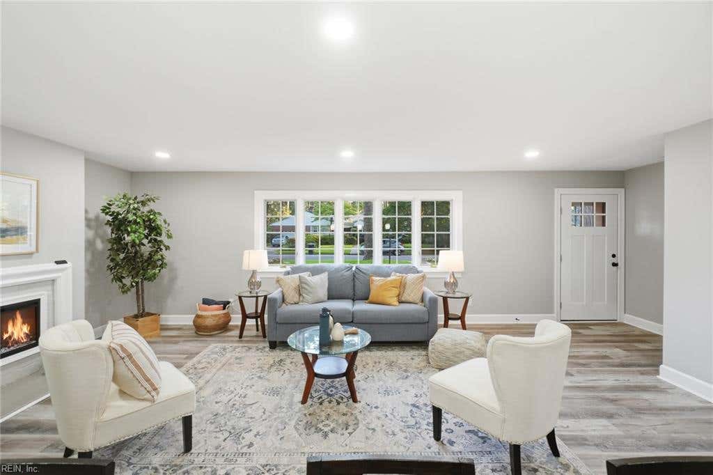 Photo of 1423 Sweet Briar Avenue, Norfolk, VA 23509 (MLS # 10650146)