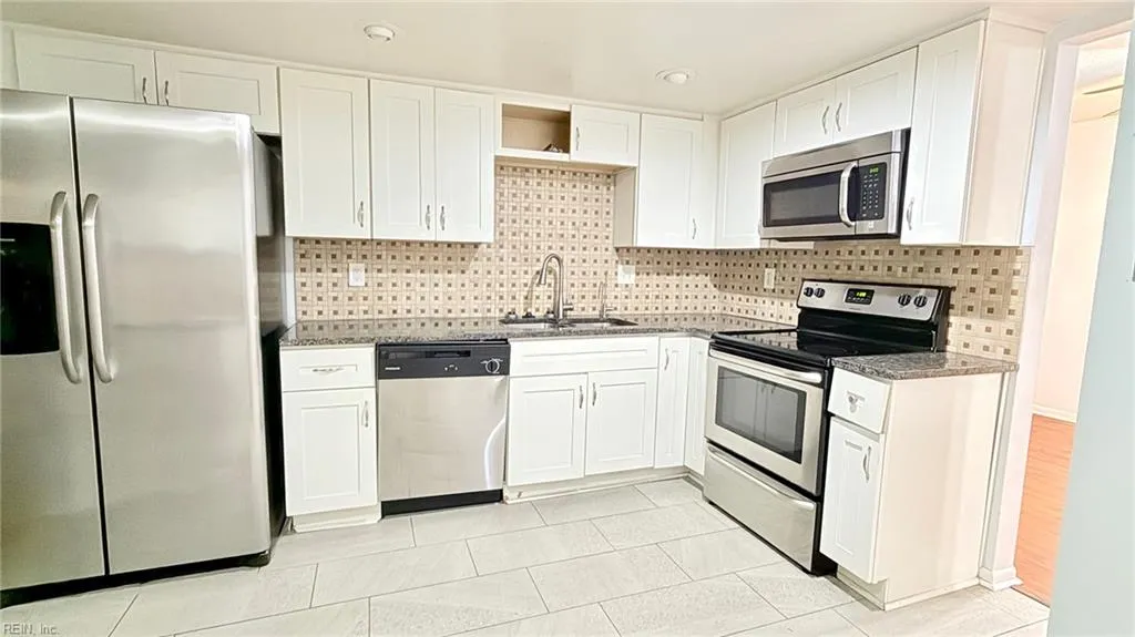 Virginia Beach, Virginia 23462, United States, 4 Bedrooms Bedrooms, ,3 BathroomsBathrooms,Residential,Active,145719