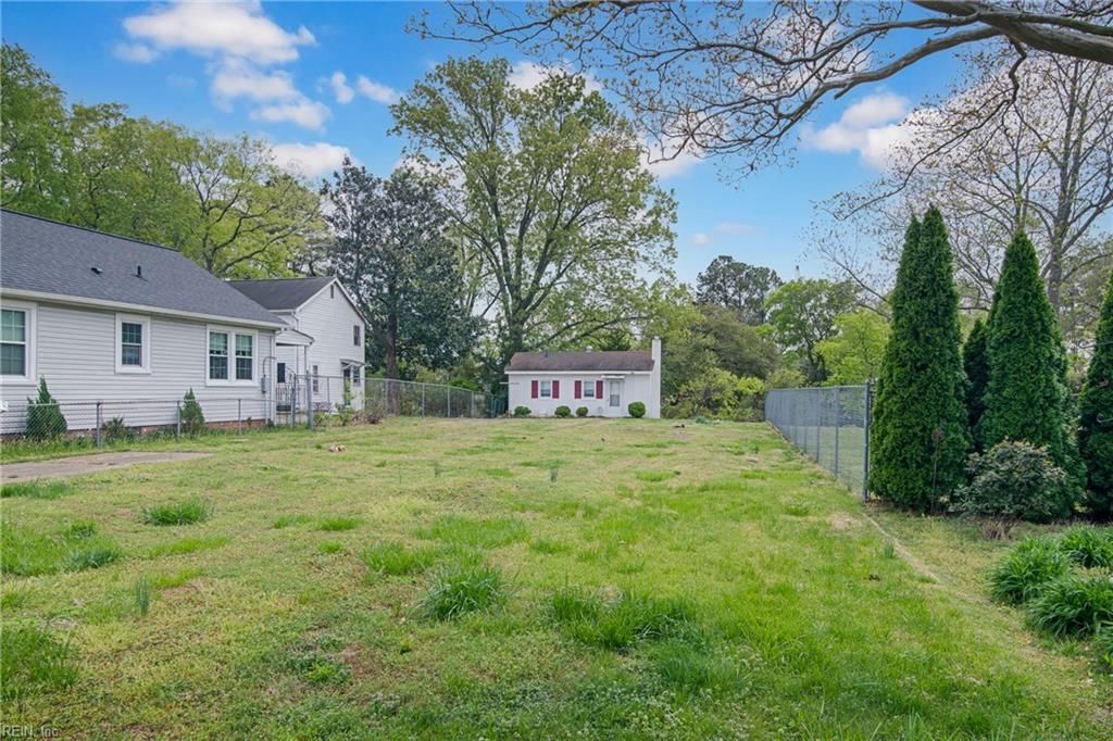 Photo of 8 Magnolia Place, Hampton, VA 23669 (MLS # 10628639)