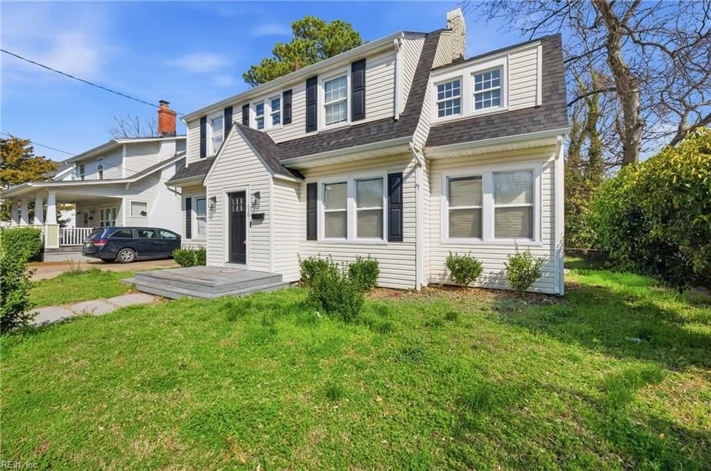 Photo of 610 W 28th Street, Norfolk, VA 23508 (MLS # 10624916)