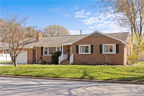 Photo of 118 Wendfield Circle, Newport News, VA 23601 (MLS # 10626131)