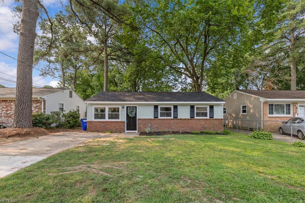 Photo of 6533 Cabot Avenue, Norfolk, VA 23502 (MLS # 10648809)