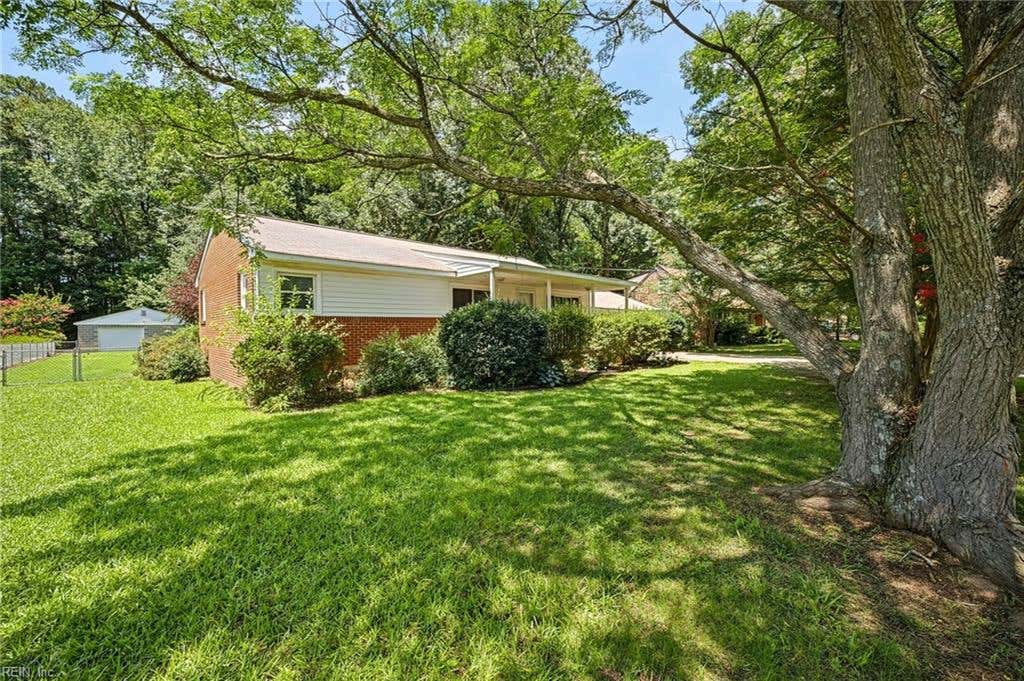 Photo of 116 Greenland Drive, Yorktown, VA 23693 (MLS # 10646805)