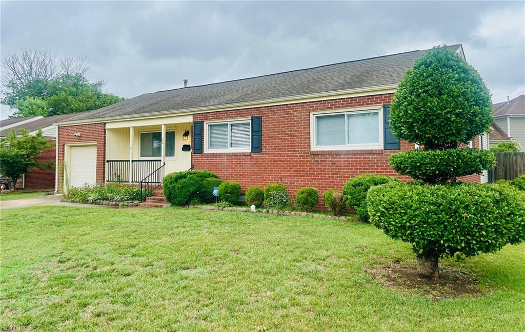 Photo of 22 Pickett Street, Hampton, VA 23669 (MLS # 10640773)
