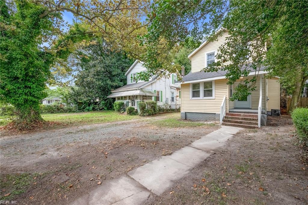 Photo of 2102 Elm Avenue, Portsmouth, VA 23702 (MLS # 10656570)