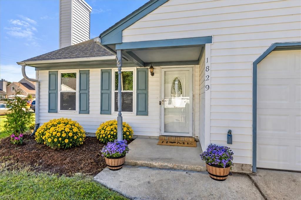 Photo of 1829 Finsbury Lane, Virginia Beach, VA 23454 (MLS # 10656223)