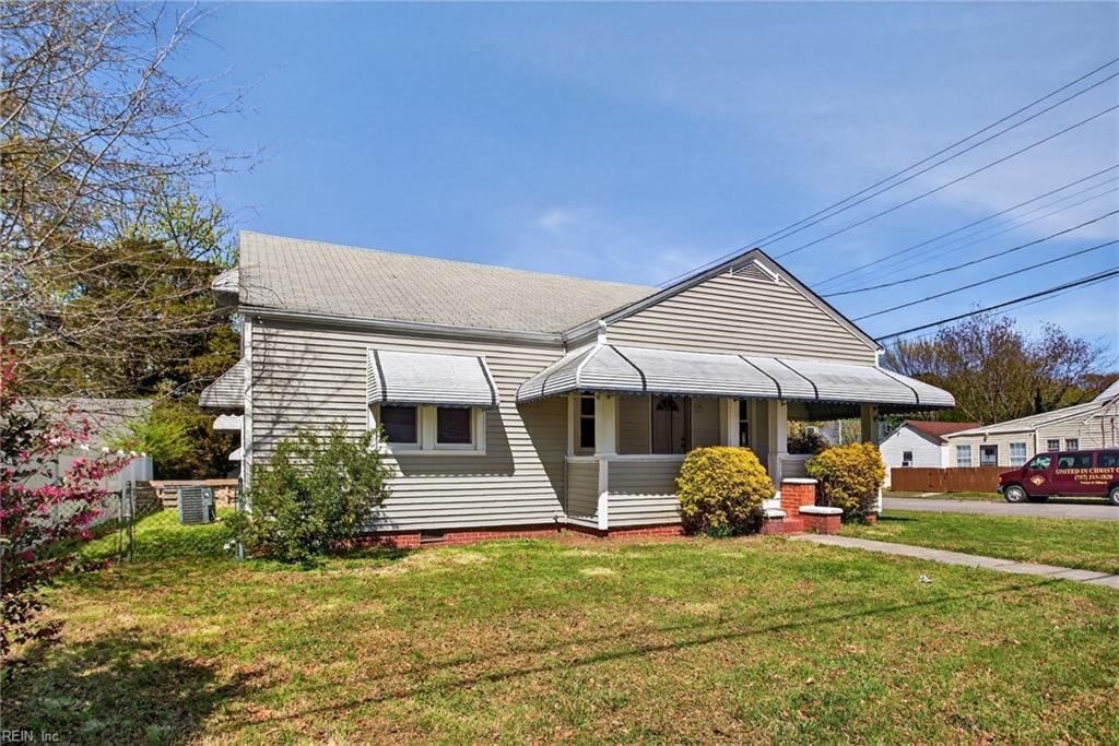 Photo of 3900 Clifford Street, Portsmouth, VA 23707 (MLS # 10627379)