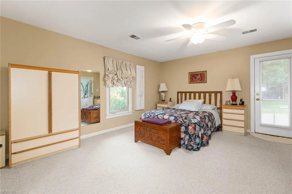 Virginia Beach, Virginia 23454, United States, 3 Bedrooms Bedrooms, ,4 BathroomsBathrooms,Residential,Pending,121997