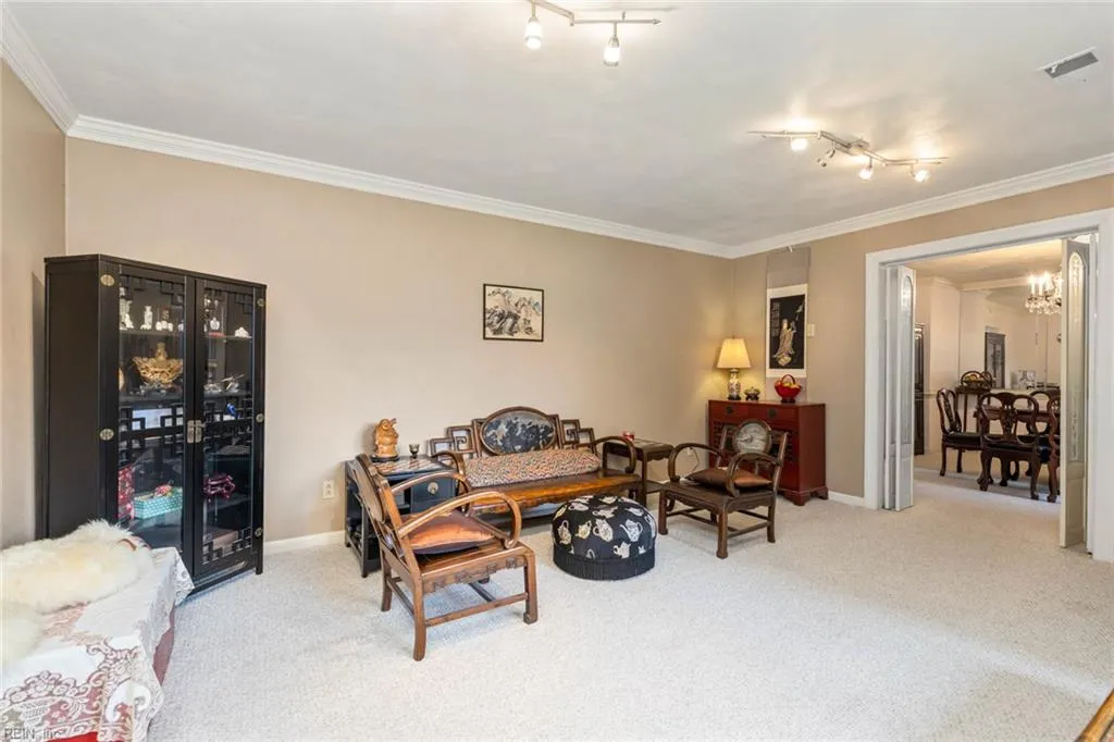 Virginia Beach, Virginia 23454, United States, 3 Bedrooms Bedrooms, ,4 BathroomsBathrooms,Residential,Pending,121997