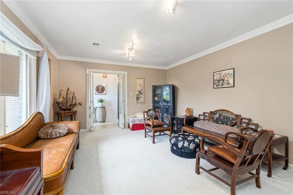 Virginia Beach, Virginia 23454, United States, 3 Bedrooms Bedrooms, ,4 BathroomsBathrooms,Residential,Pending,121997