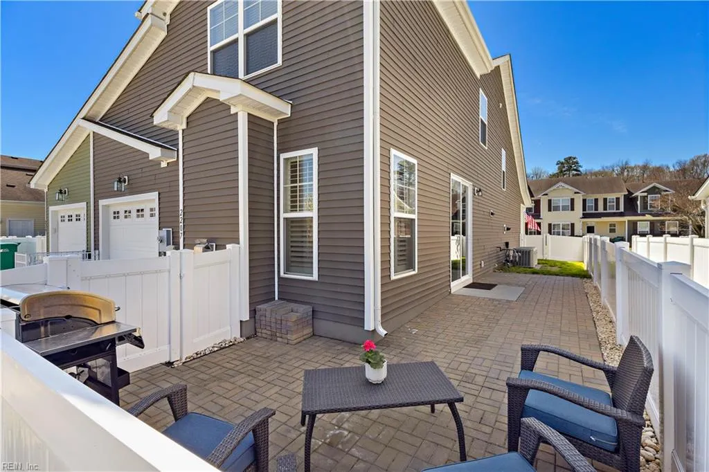 Virginia Beach, Virginia 23456, United States, 4 Bedrooms Bedrooms, ,3 BathroomsBathrooms,Residential,Active,96111