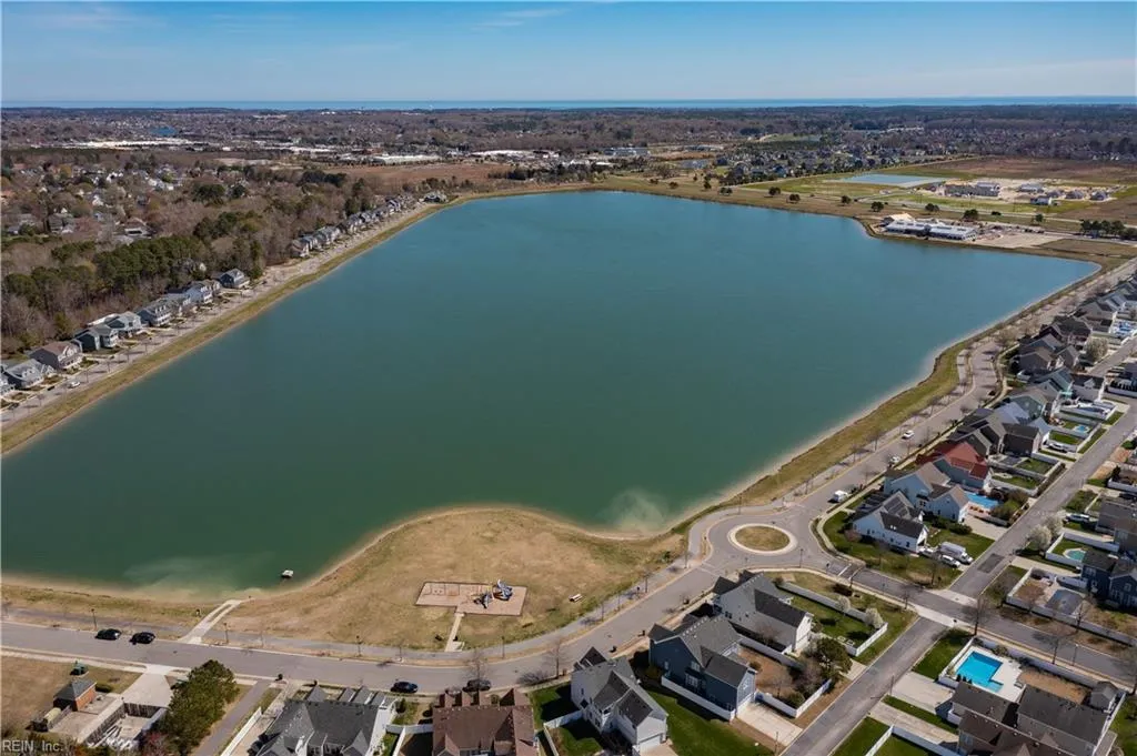 Virginia Beach, Virginia 23456, United States, 4 Bedrooms Bedrooms, ,3 BathroomsBathrooms,Residential,Active,96111