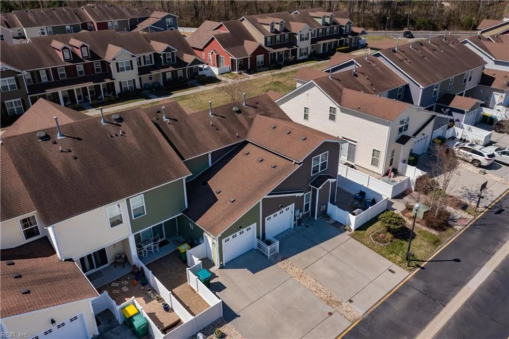 Virginia Beach, Virginia 23456, United States, 4 Bedrooms Bedrooms, ,3 BathroomsBathrooms,Residential,Active,96111