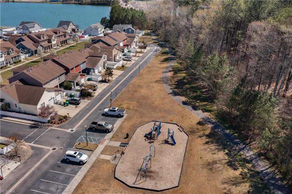 Virginia Beach, Virginia 23456, United States, 4 Bedrooms Bedrooms, ,3 BathroomsBathrooms,Residential,Active,96111