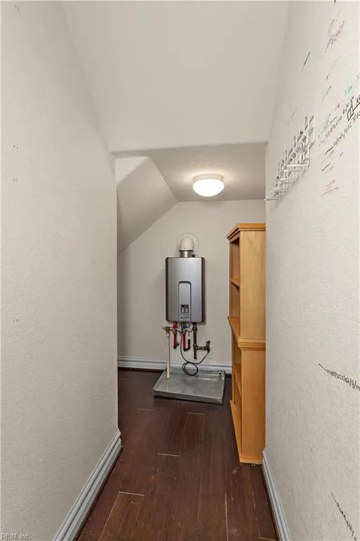 Virginia Beach, Virginia 23456, United States, 4 Bedrooms Bedrooms, ,3 BathroomsBathrooms,Residential,Active,96111