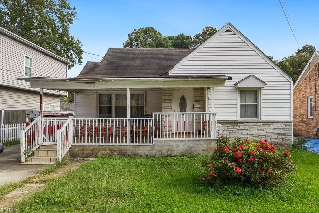 Photo of 4879 Windermere Avenue, Norfolk, VA 23513 (MLS # 10657743)