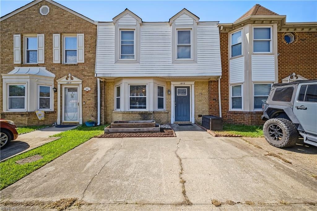 Photo of 1813 CANDLELIGHT Drive, Chesapeake, VA 23325 (MLS # 10650752)