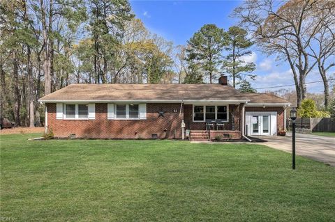 Photo of 21 E Executive Drive, Newport News, VA 23606 (MLS # 10626809)